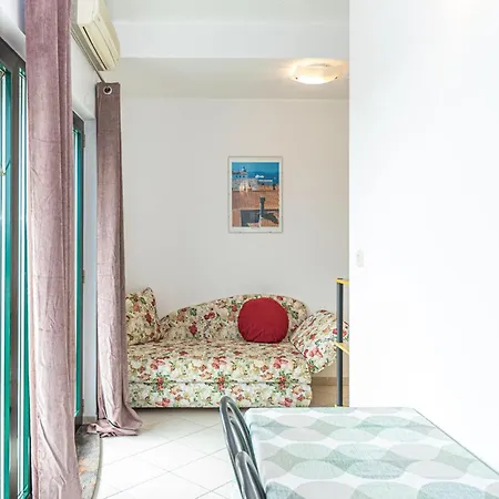 Apartmán Beautiful In Kastel Stafilic With Wifi